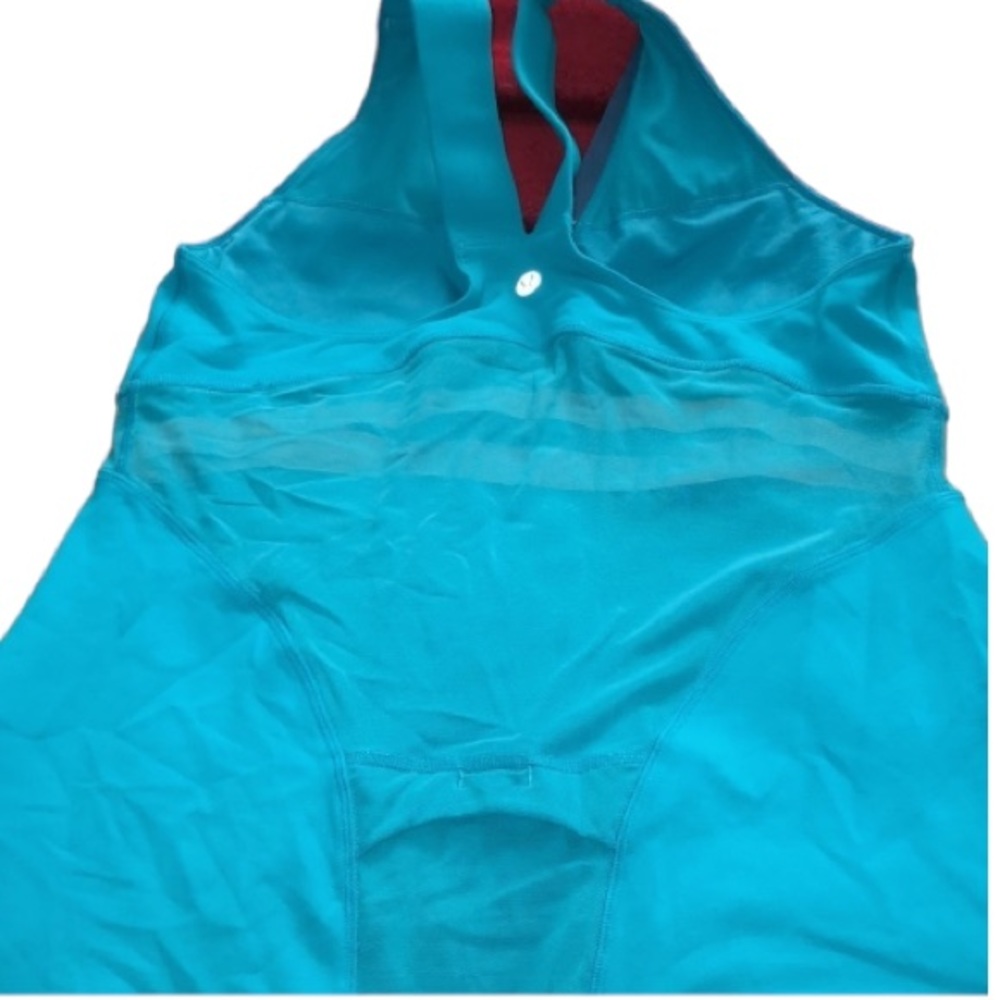 Lululemon Athletica large V-neck tank top turquoise built in bra mesh detail